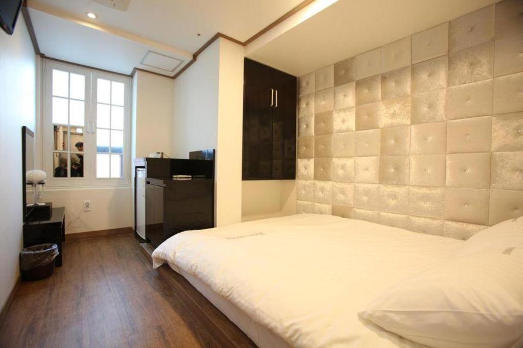 Hotel Myeongdong Mom House Seoul Exterior foto