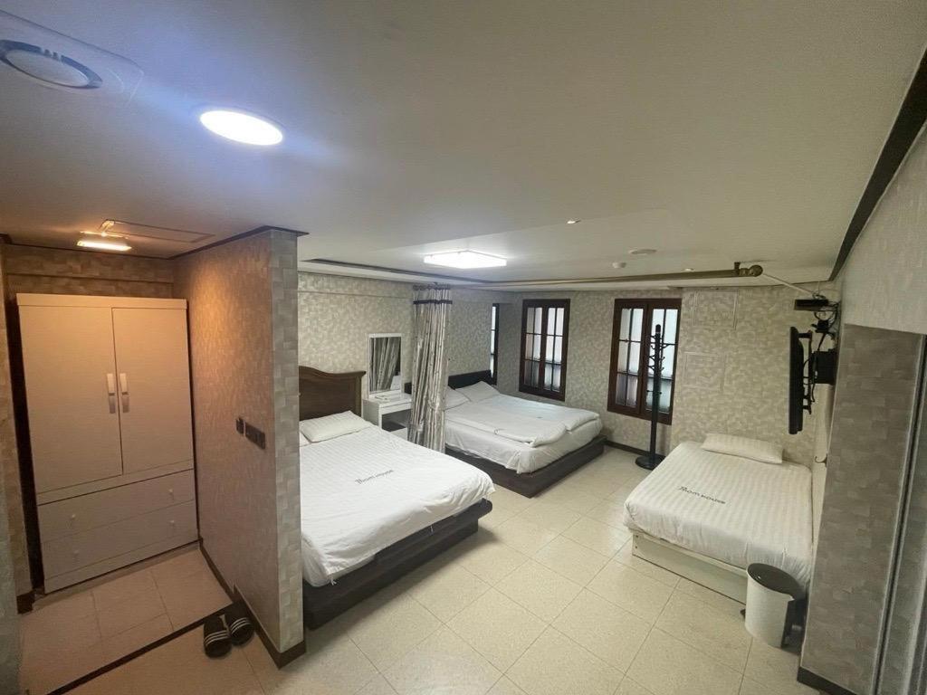 Hotel Myeongdong Mom House Seoul Exterior foto